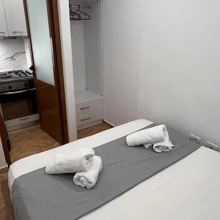 Serenity Skyline Apartment